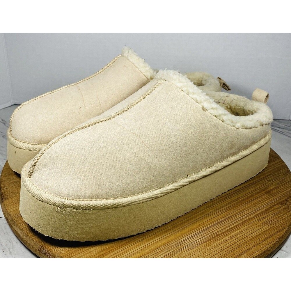 Old Navy Cozy Slippers Size 8.5/9